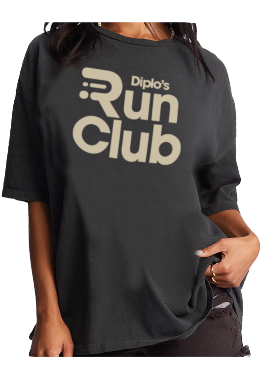 Women’s Oversize Run Club Tee